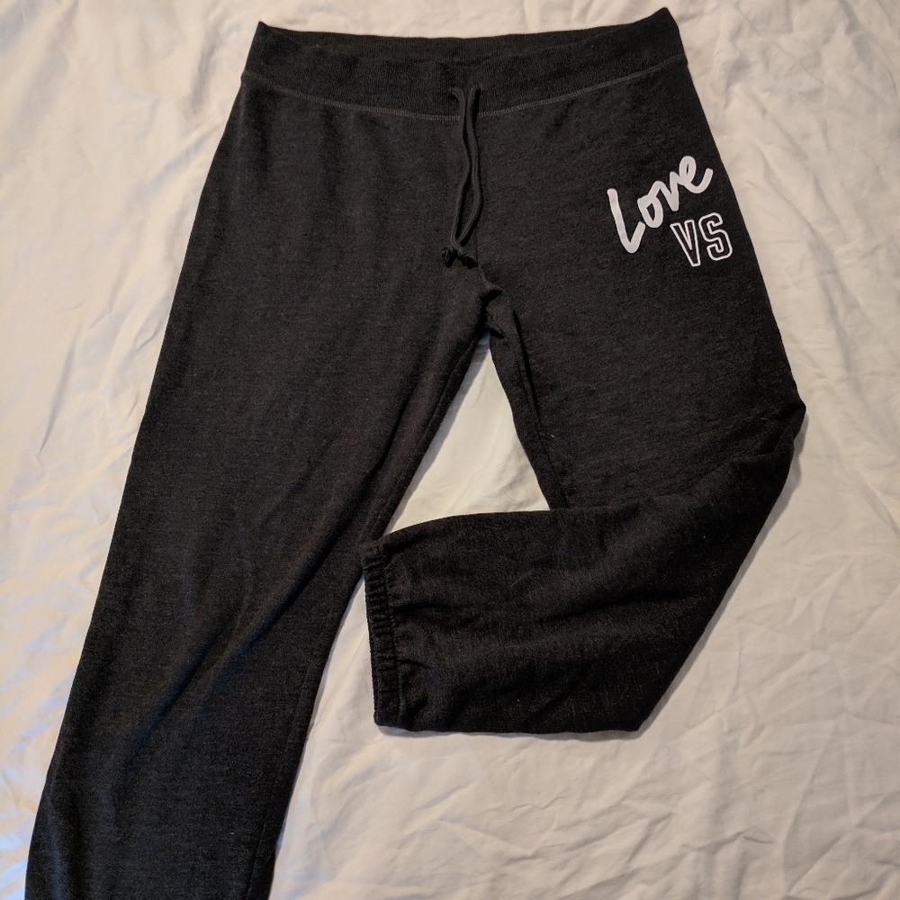 VS PINK heather grey cropped sweatpants size S